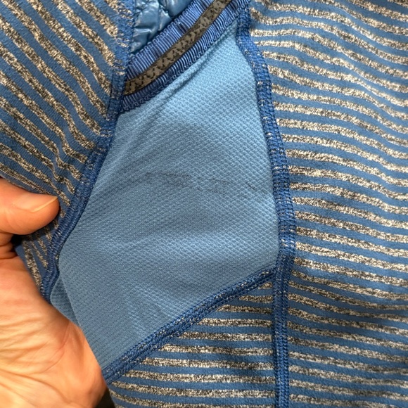 lululemon athletica Navy and Light Blue Long Sleeve Top - Picture 7 of 8